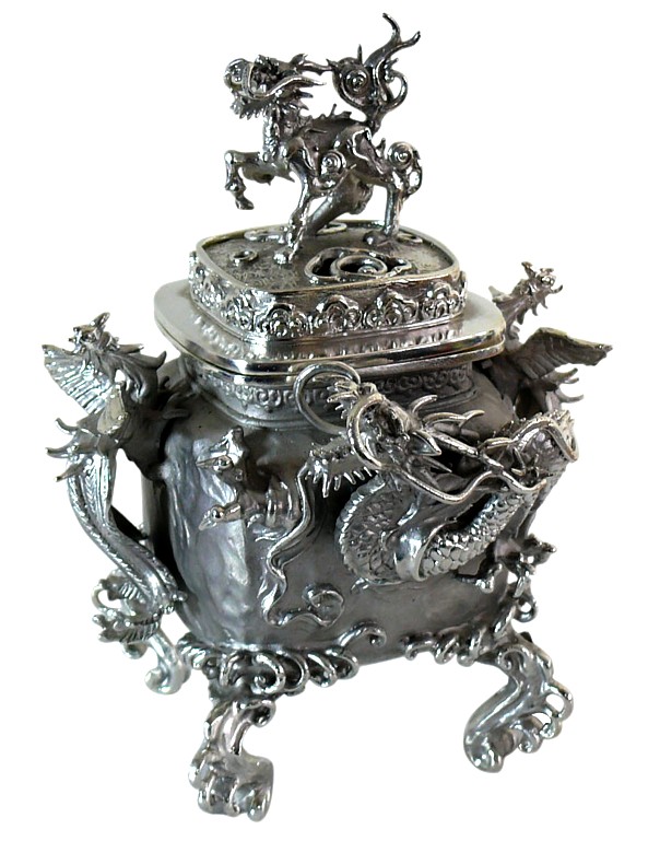 японская старинная курильница с рельефами, Такаока, 1920-30-е гг.