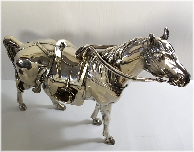 японская серебрянная скульптура Священный Конь, 1900-е гг.