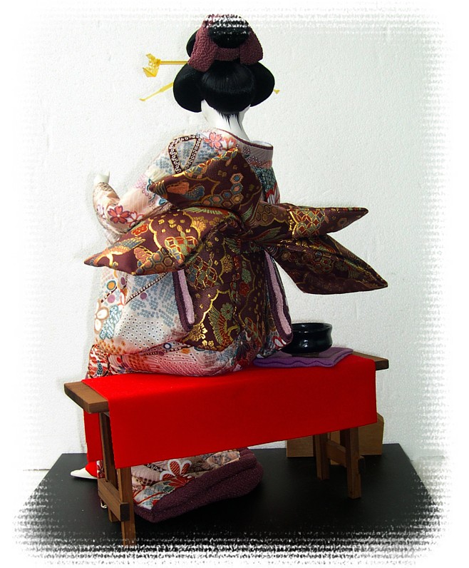 японская кукла