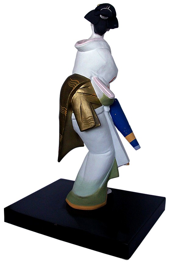 японская статуэтка Девушка с зонтиком, 1930-е гг.