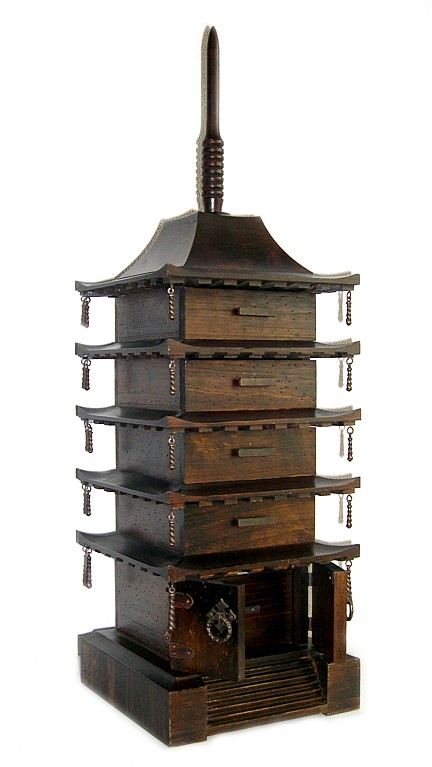 японский резной шкаф для коллекций в виде ПАГОДЫ, 1930-е гг