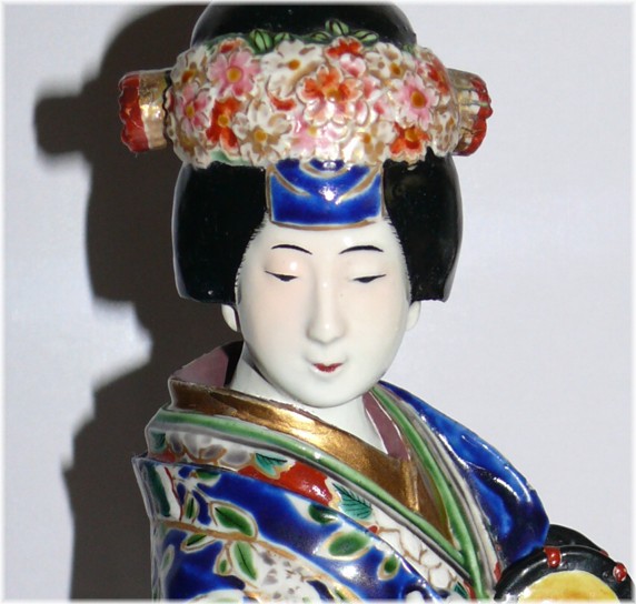Japanese Antique Porcelain Figure of a woman, late Edo period
