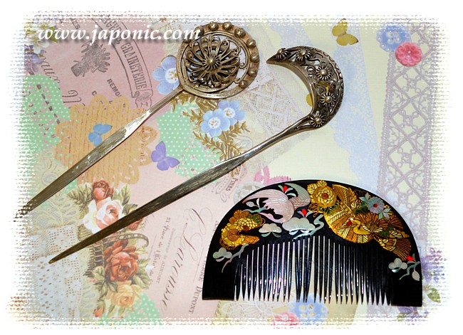 japanese pair of silver hair-pins and hair comb