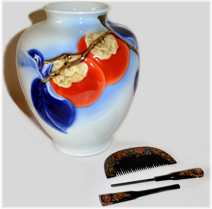 japanese porcelain vase with persimmon relief and hair comb and pin