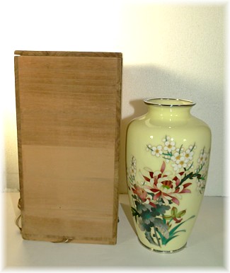 Japanese Cloisonné Vase with priginal wooden box, 1930's 