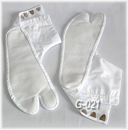 японские традиционные носки таби на твердой подошве