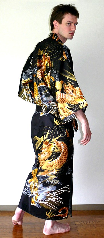 cotton printed kimono for man, made in Japan. The Japonic Online Store
