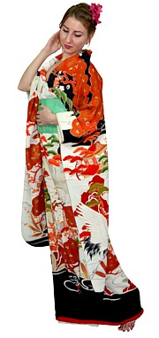 японское антикварное кимоно с авторской росписью и вышивкой