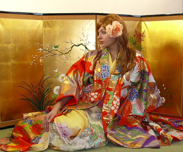 Женские кимоно