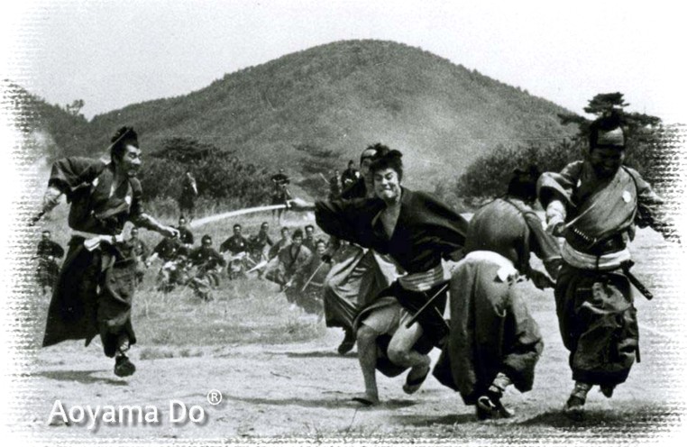 коллекция японских традиционных ножей