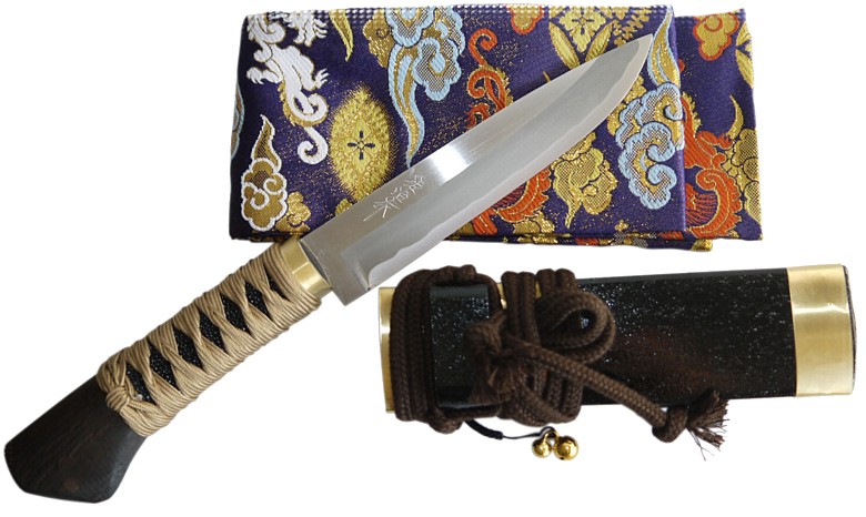 японский нож с деревянными ножнами и шелковым чехлом