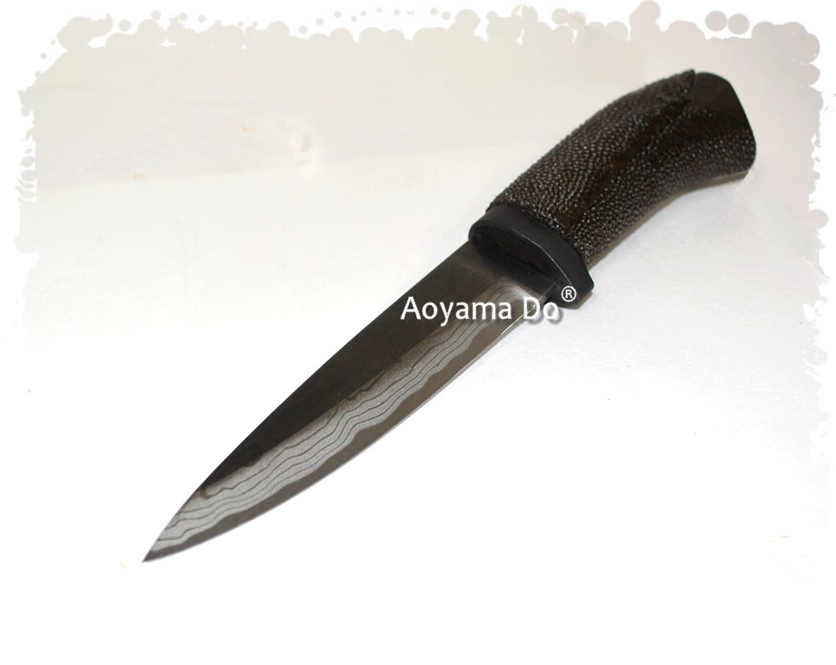 нож кованный из высокоуглеродистой стали тамахагане