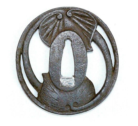 антикварная гарда (цуба) японского меча вакидзаси эпохи Эдо