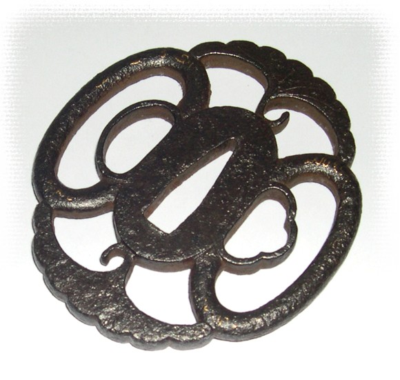 цуба - гарда японского самурайского меча, эпоха Эдо