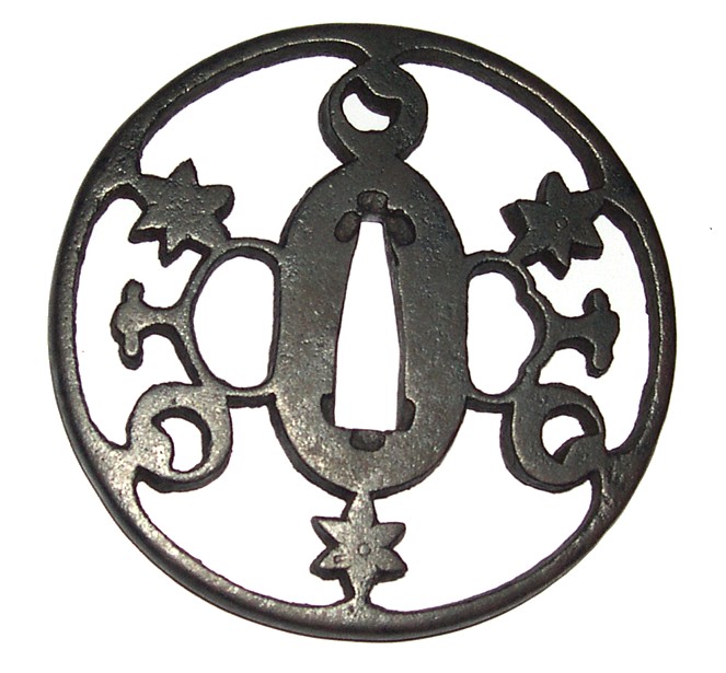 кованная антикварная цуба (гарда) японского меча