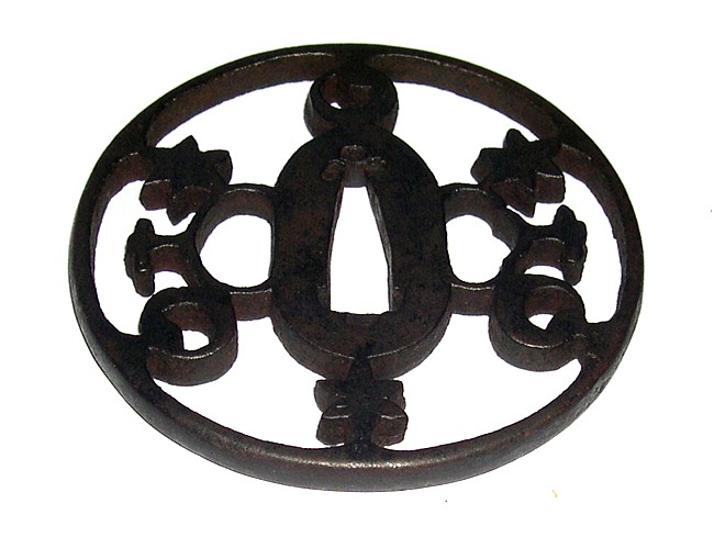 кованная антикварная гарда японского меча