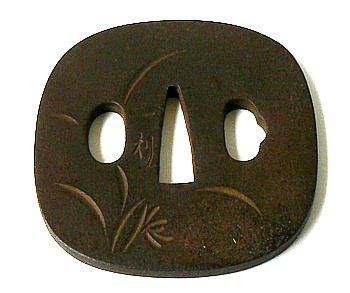 цуба японского меча эпохи Эдо, подписная, с изображением ириса