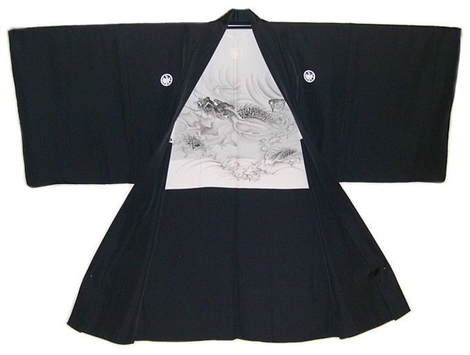 мужское шелковое хаори с 5-ю фамильными гербами, 1950-е гг.
