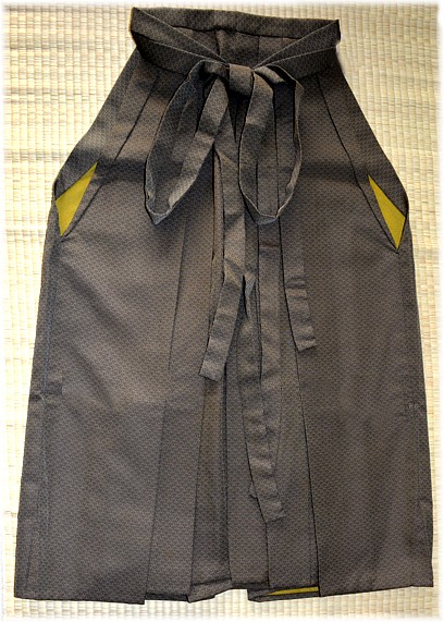japanese man's traditional silk hakama pants, vintage 