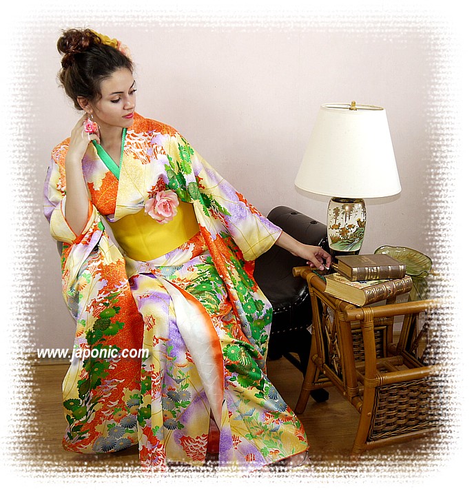 Japanese silk kimono furisode, vintage, 1970's