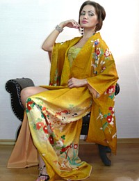 japanese traditional hand painted silk kimono