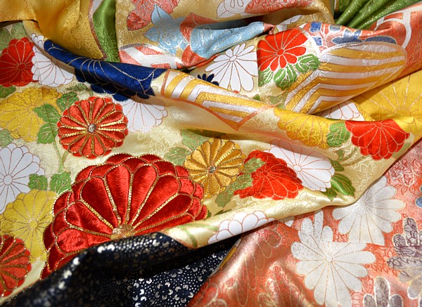 japanese silk festive kimono: detail