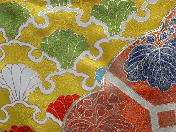 japanese silk festive kimono: detail
