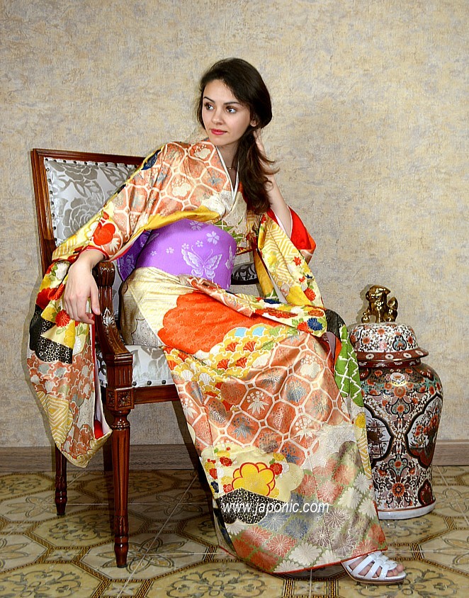 japanese vintage silk kimono for young lady