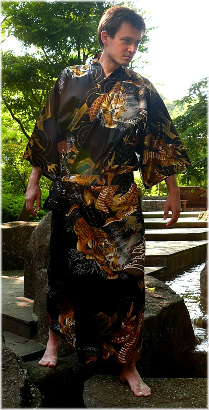 japanese outfit: pure cotton yukata for man. The Japonic Online Store