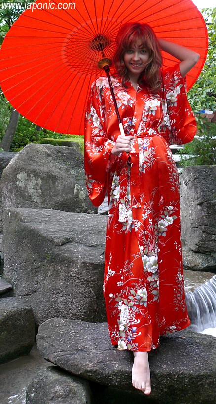 100% silk japanese kimono Haru Ichiban. The Japonic Online Store