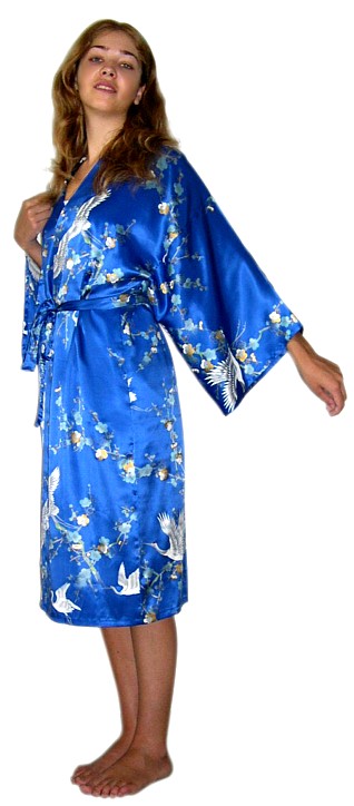 woman's silk kimono gown outstanding gift from Japan