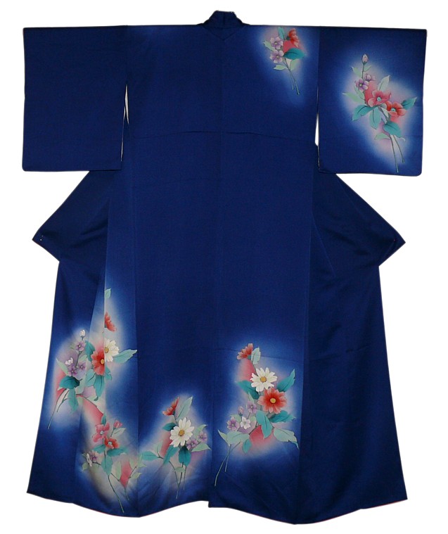 Japanese traditional silk hand painted kimono, 1950's. Japanese ...