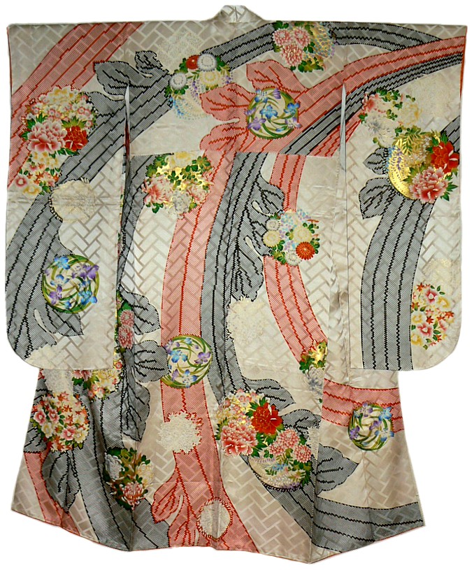 Japanese silk kimono, 1960's. Japanese Woman Vintage and Antique Kimono ...