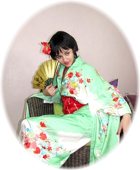 Japanese silk embroidered kimono, 1950's